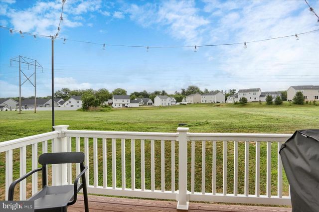 2632 BROWNSTONE DR, Dover, PA 17315