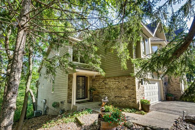 6831 Stonewood Court, Eden Prairie, MN 55346