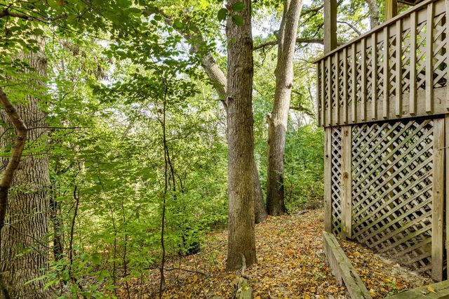 6831 Stonewood Court, Eden Prairie, MN 55346