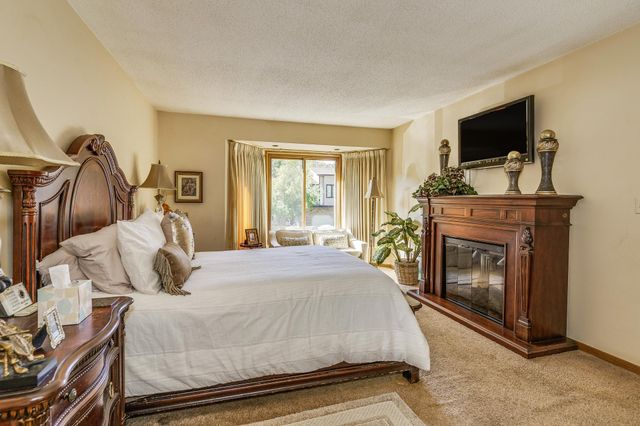 6831 Stonewood Court, Eden Prairie, MN 55346