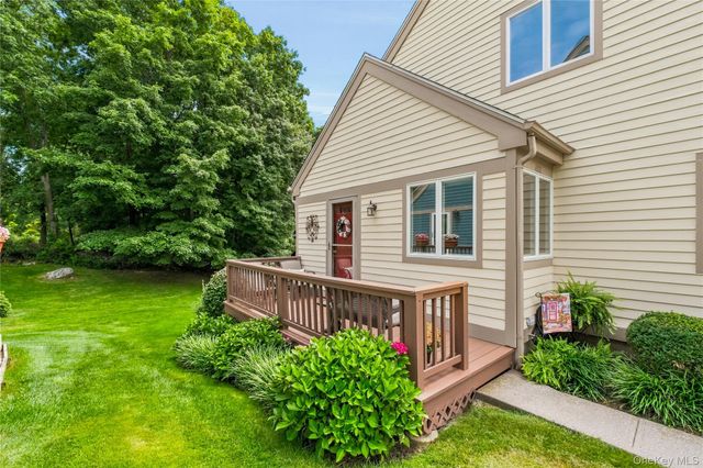 4001 Hickory Court, Peekskill, NY 10566
