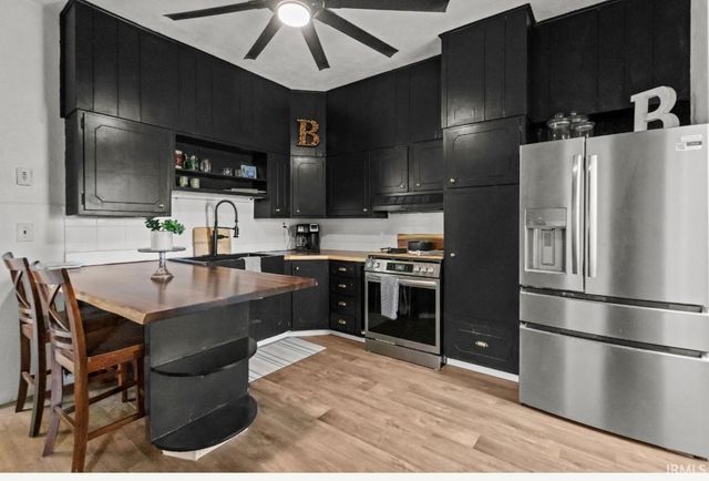 10460 S 400 EAST, Markleville, IN 46056