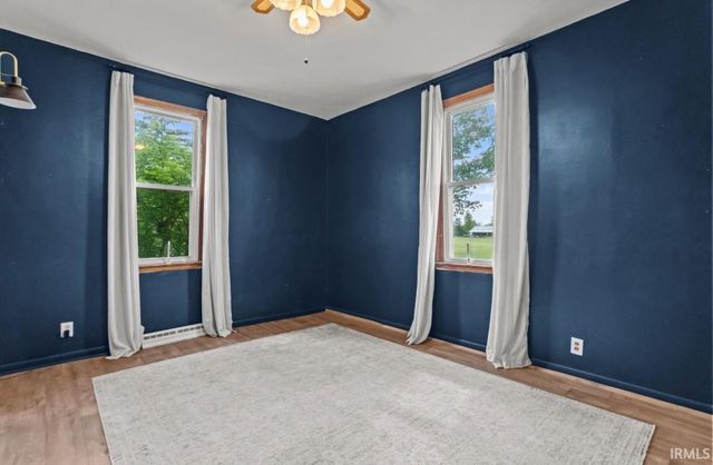 10460 S 400 EAST, Markleville, IN 46056