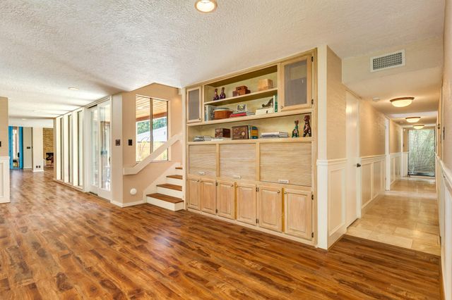 47 Colony Park Circle, Galveston, TX 77551