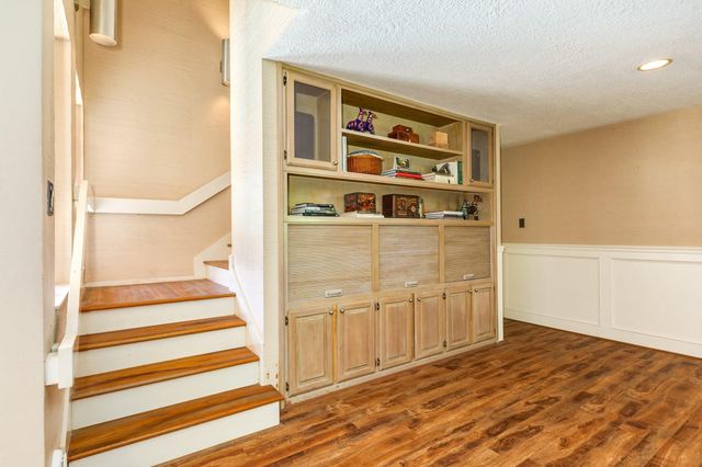 47 Colony Park Circle, Galveston, TX 77551