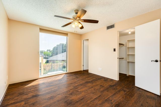 47 Colony Park Circle, Galveston, TX 77551