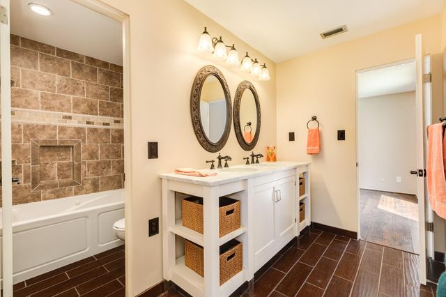 47 Colony Park Circle, Galveston, TX 77551