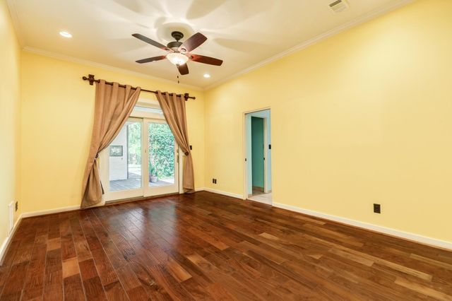 47 Colony Park Circle, Galveston, TX 77551