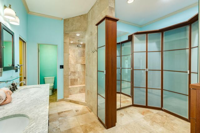 47 Colony Park Circle, Galveston, TX 77551