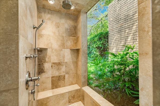 47 Colony Park Circle, Galveston, TX 77551