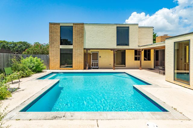 47 Colony Park Circle, Galveston, TX 77551
