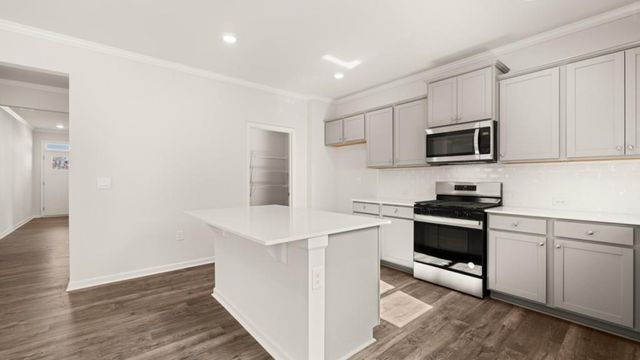 4035 Peregrine Way, Gainesville, GA 30506