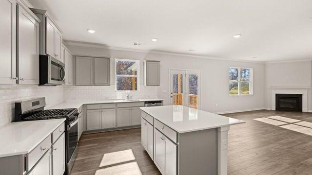 4035 Peregrine Way, Gainesville, GA 30506