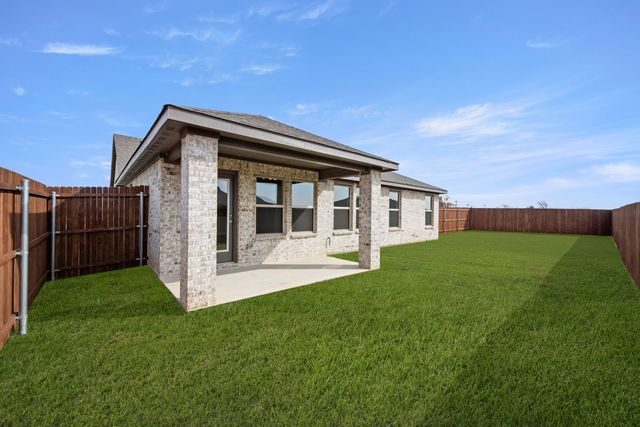 301 Comanche Drive, Cleburne, TX 76033