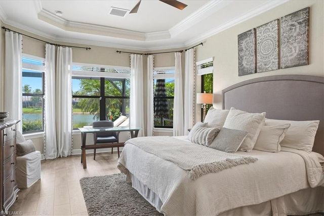 9523 Campanile CIR, Naples, FL 34114