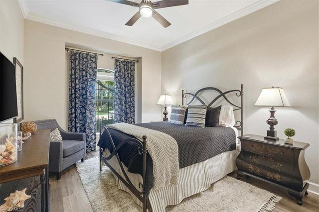 9523 Campanile CIR, Naples, FL 34114