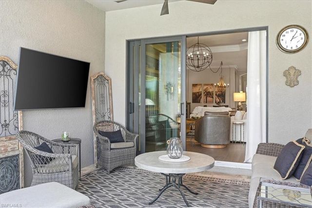 9523 Campanile CIR, Naples, FL 34114