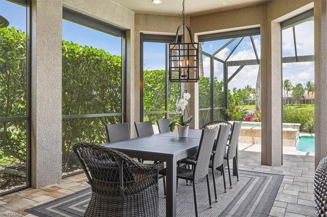 9523 Campanile CIR, Naples, FL 34114