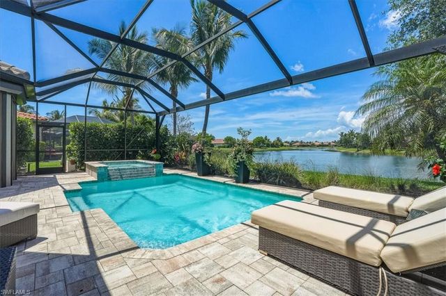 9523 Campanile CIR, Naples, FL 34114