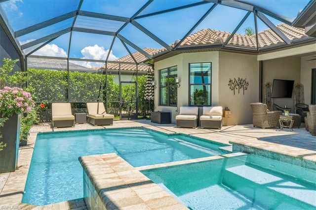9523 Campanile CIR, Naples, FL 34114