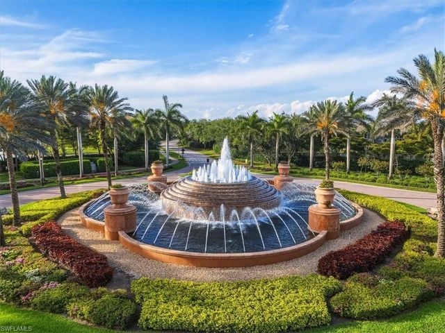 9523 Campanile CIR, Naples, FL 34114