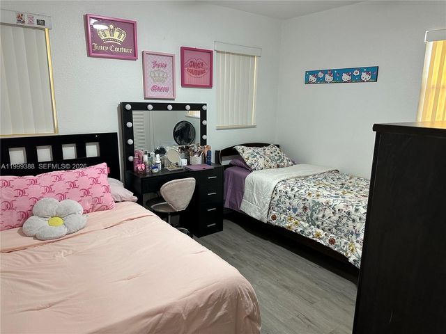 8021 N Sunrise Lakes Dr 101, Sunrise, FL 33322