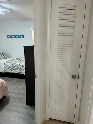 8021 N Sunrise Lakes Dr 101, Sunrise, FL 33322