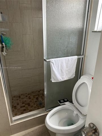 8021 N Sunrise Lakes Dr 101, Sunrise, FL 33322