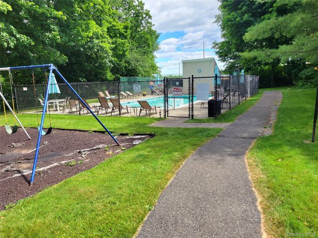 32 Woodland Trail 32, Carmel, NY 10512
