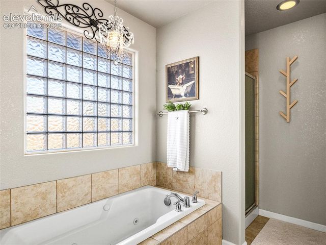 1140 W Shenandoah Drive, Pueblo, CO 81007