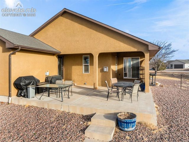 1140 W Shenandoah Drive, Pueblo, CO 81007