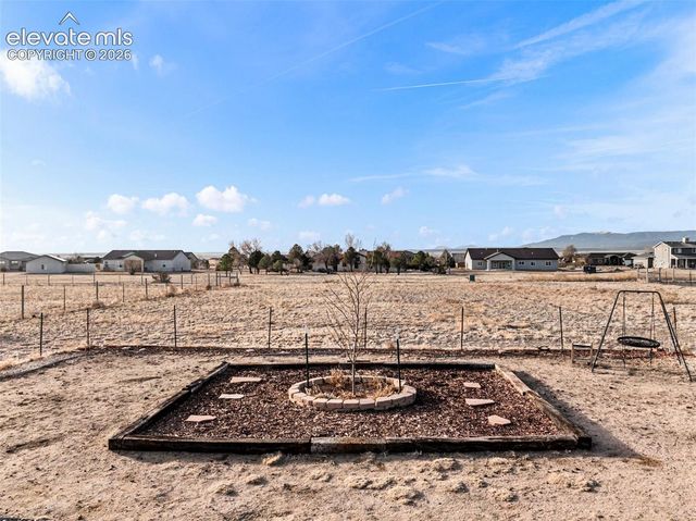 1140 W Shenandoah Drive, Pueblo, CO 81007