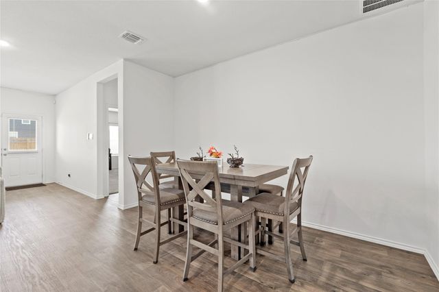 790 Arnold LOOP, Kyle, TX 78640