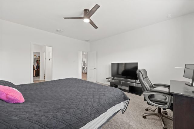 790 Arnold LOOP, Kyle, TX 78640