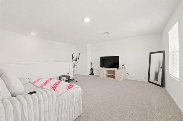 790 Arnold LOOP, Kyle, TX 78640