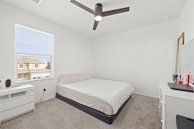 790 Arnold LOOP, Kyle, TX 78640