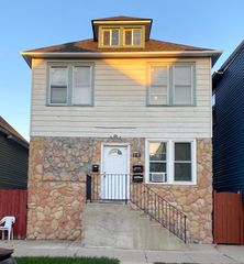 125 N 22nd Avenue, Melrose Park, IL 60160
