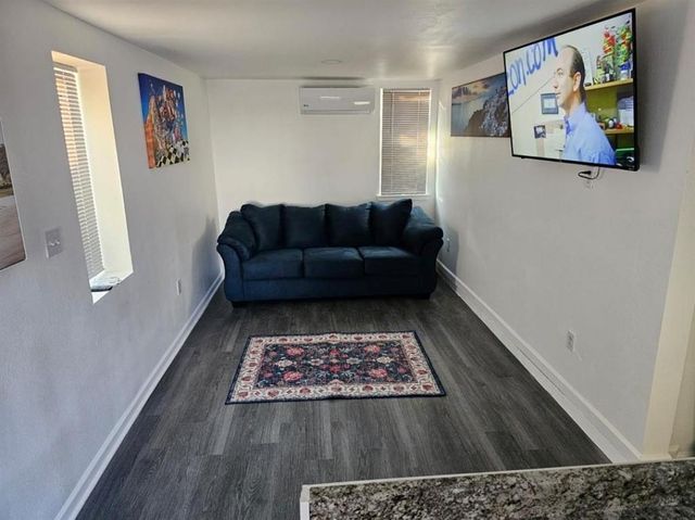 410 Estelle Street, Houston, TX 77003