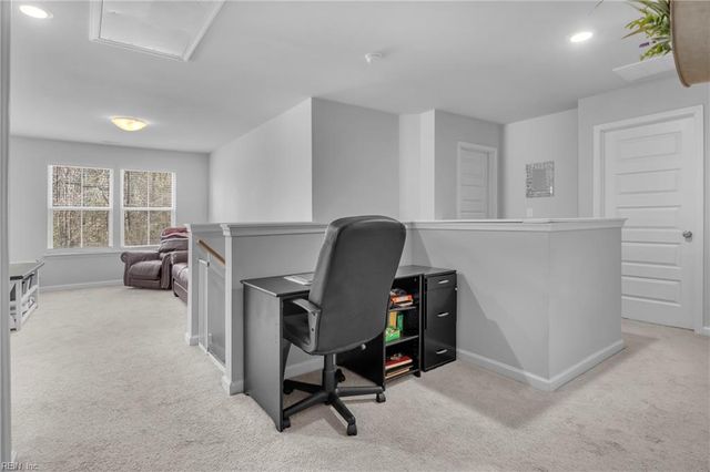 106 Village Pointe DR, Suffolk, VA 23434