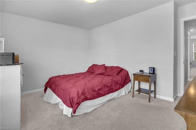 106 Village Pointe DR, Suffolk, VA 23434