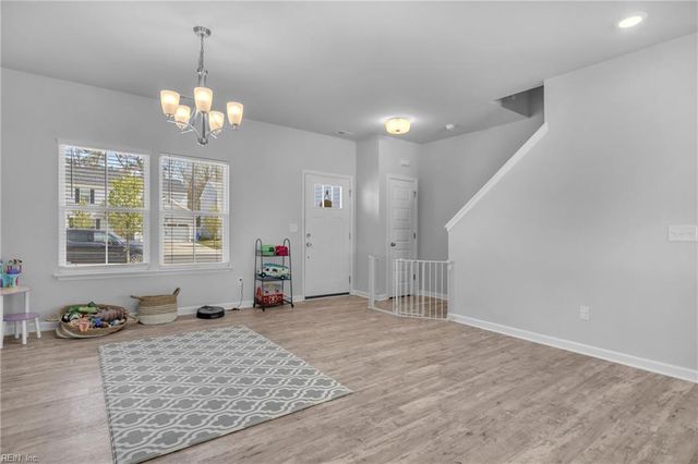 106 Village Pointe DR, Suffolk, VA 23434