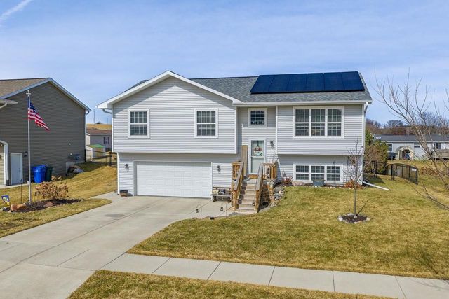 430 White Spruce Avenue, Baraboo, WI 53913