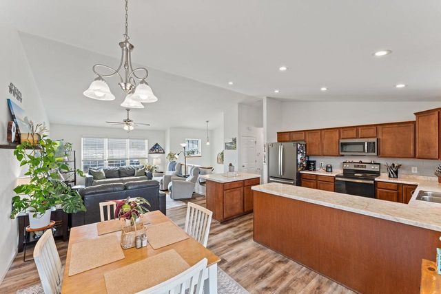 430 White Spruce Avenue, Baraboo, WI 53913