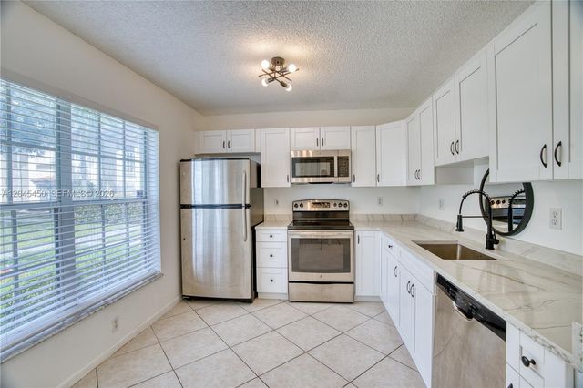 10829 NW 3rd Court B12L, Pembroke Pines, FL 33026