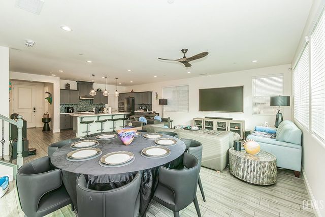 4148 Beverly Avenue, Clovis, CA 93619