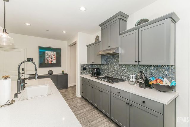 4148 Beverly Avenue, Clovis, CA 93619