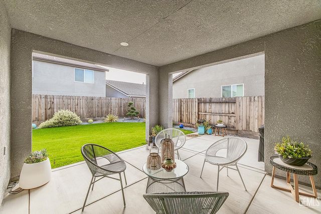 4148 Beverly Avenue, Clovis, CA 93619