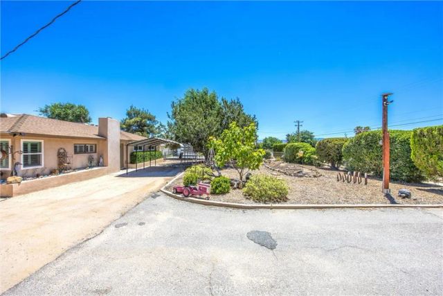 15212 El Centro Street, Hesperia, CA 92345