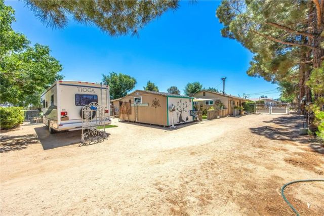 15212 El Centro Street, Hesperia, CA 92345