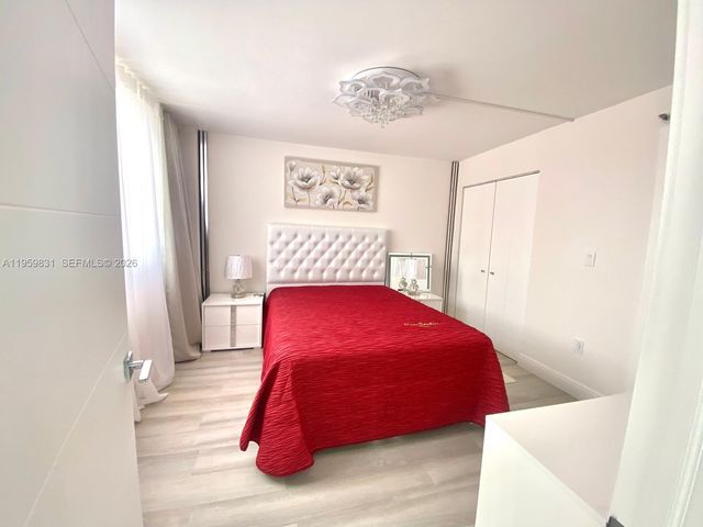 210 174th St 403, Sunny Isles Beach, FL 33160